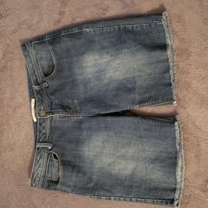 Vanilla Star bermuda cut-off shorts